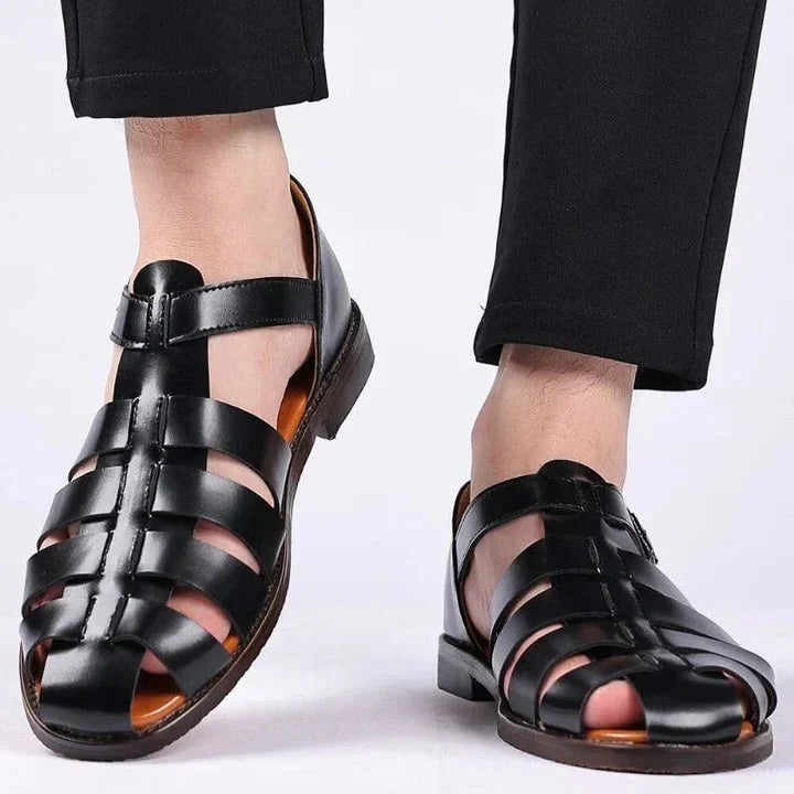 Men's Sandals Adjustable Buckle Straps & Structured Footbed