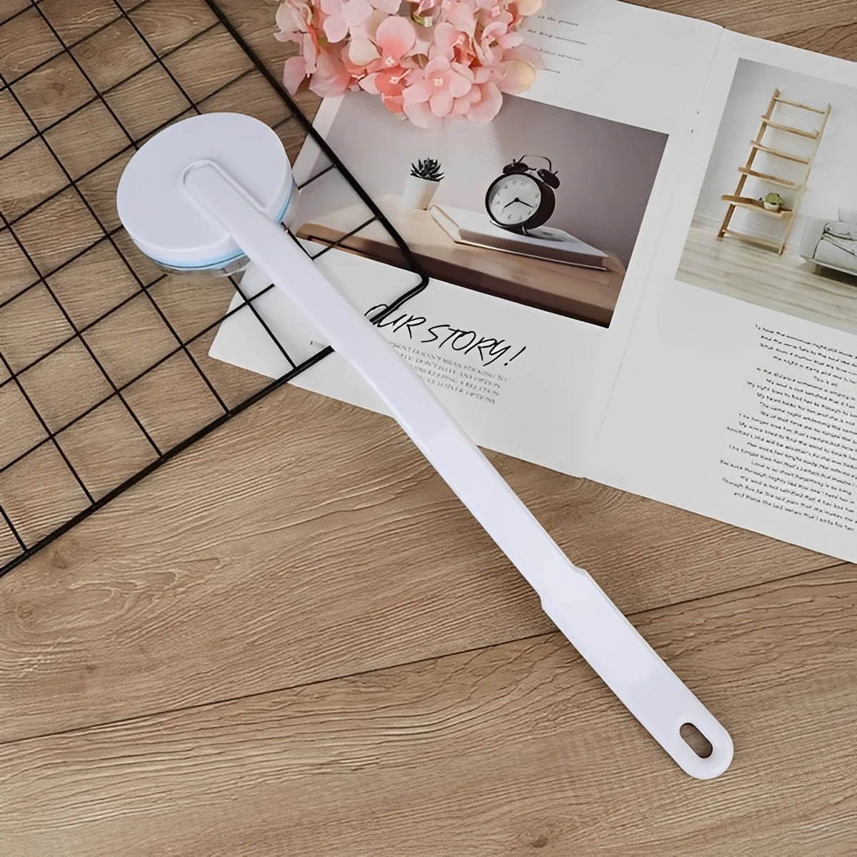 Back Lotion Applicator Extendable Handle & Roller Ball