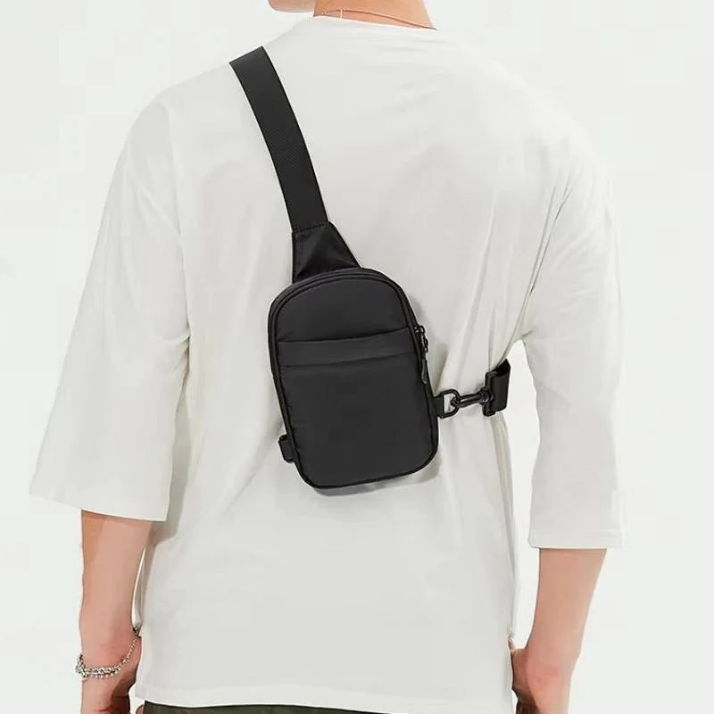 Crossbody Bag Lightweight Nylon Splash-Resistant Adjustable Strap