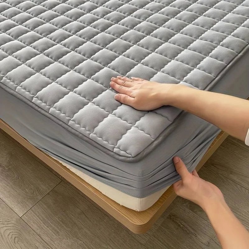 Fitted Mattress Protector Silky Plush Top & Elastic Fit