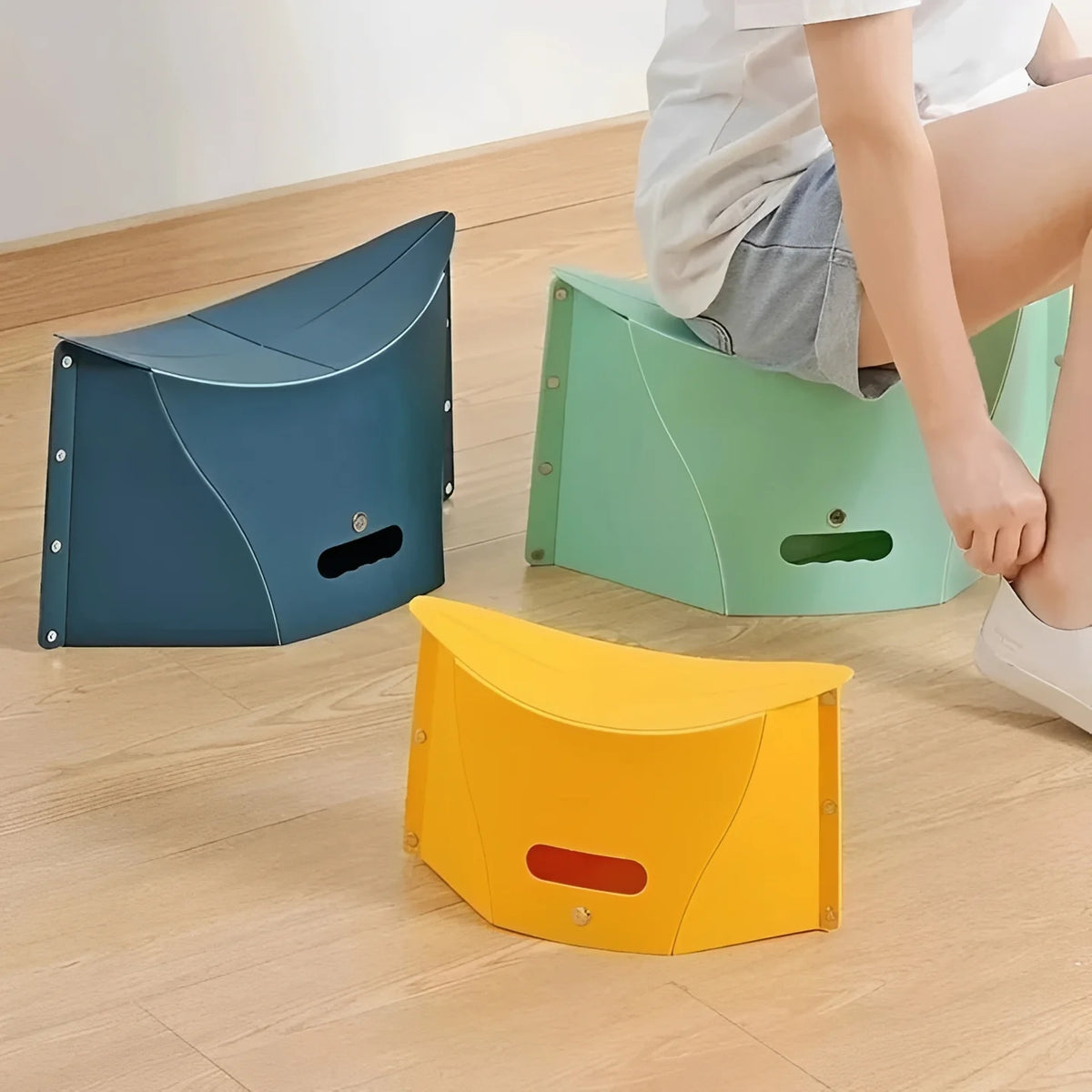 Folding Step Stool Lightweight Foldable Built-In Carry Handle