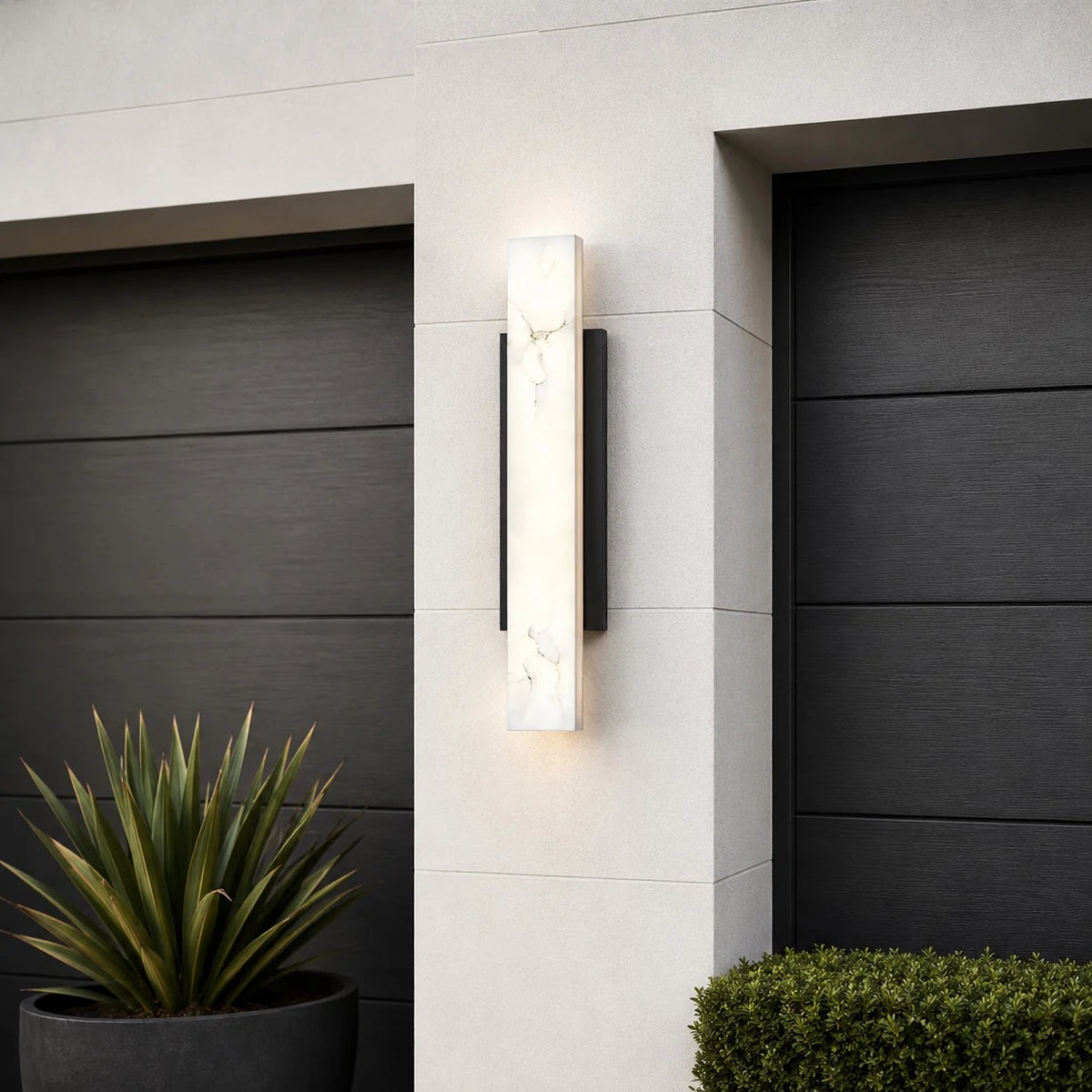 Outdoor Wall Light Up & Down Integrated LED IP65