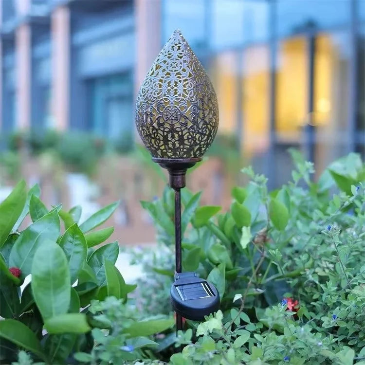 Solar Garden Light Automatic Dusk-to-Dawn Weather-Resistant