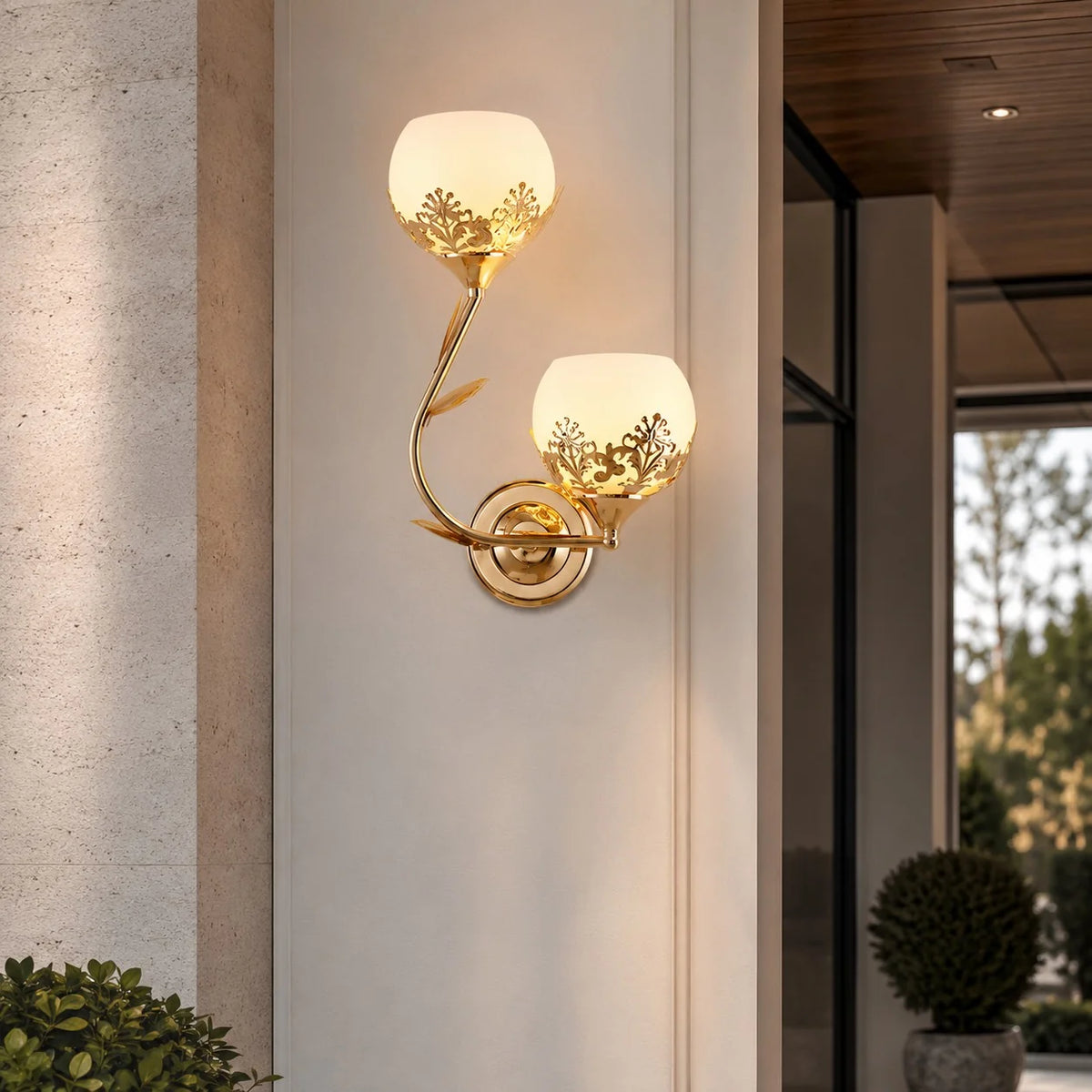 Wall Sconce Vintage Floral Metal & Glass Warm LED