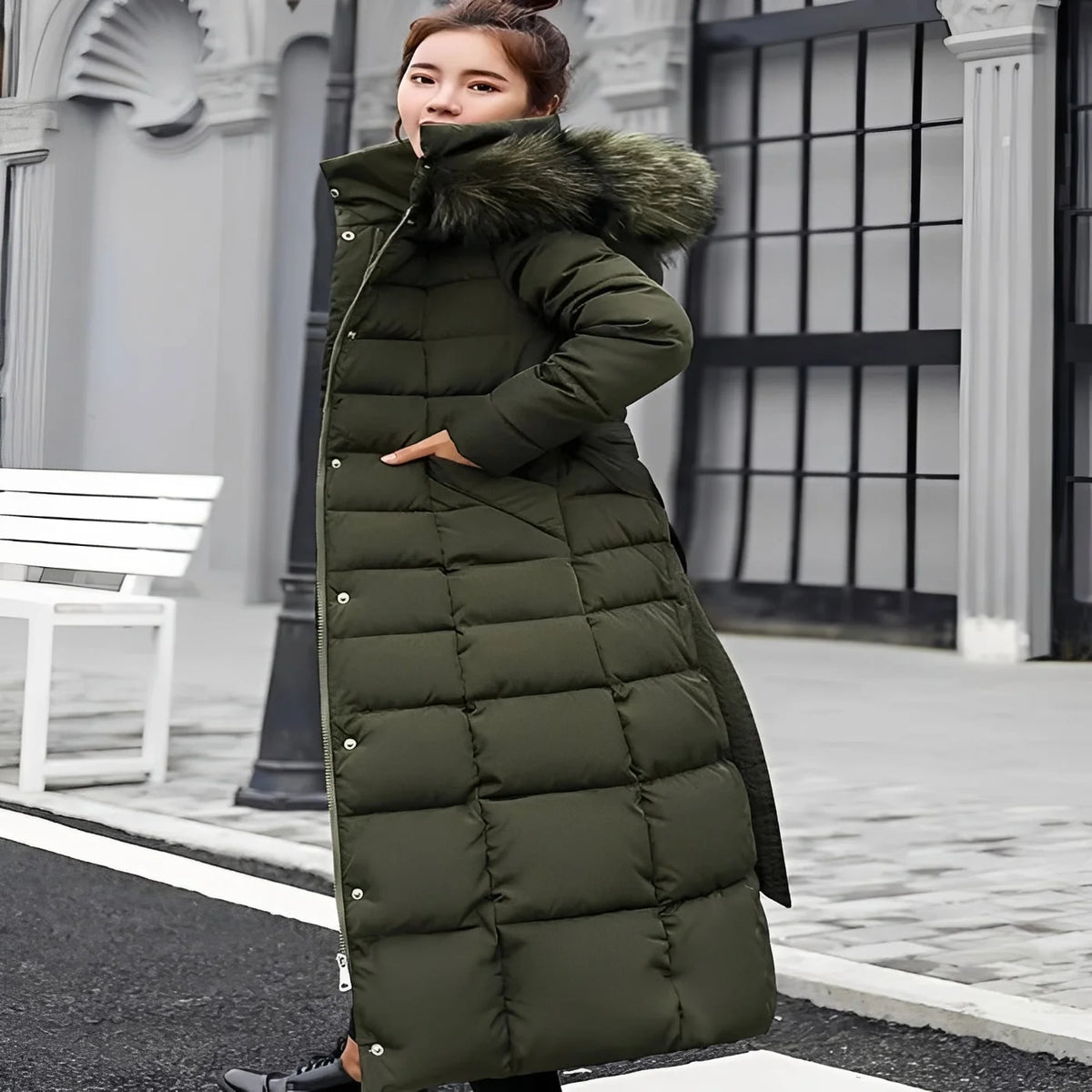 Women's Fitted Down Jacket Heat-Trapping Insulation & Wind-Blocking Shell