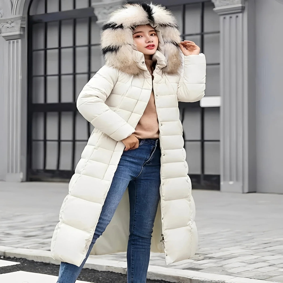 Women's Fitted Down Jacket Heat-Trapping Insulation & Wind-Blocking Shell